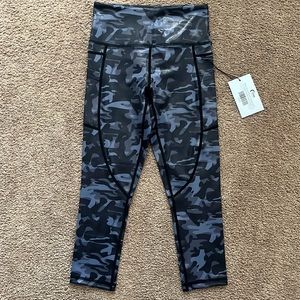 ZYIA Metallic Pocket Light n Tight Hi-Rise Capri